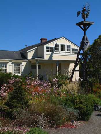 Mendocino Hotel Garden