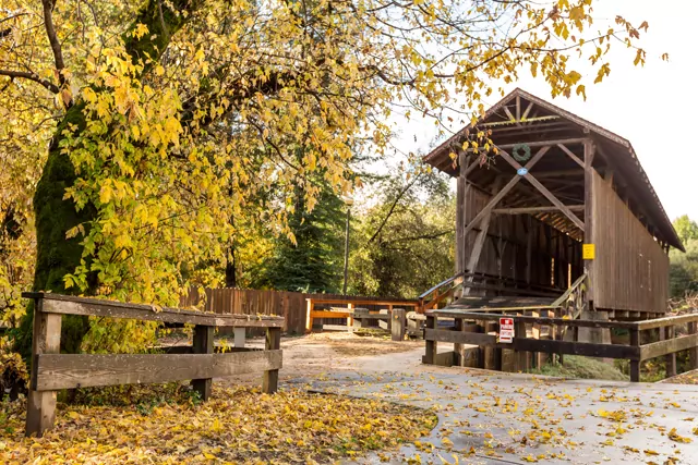 Santa Cruz covered bridge